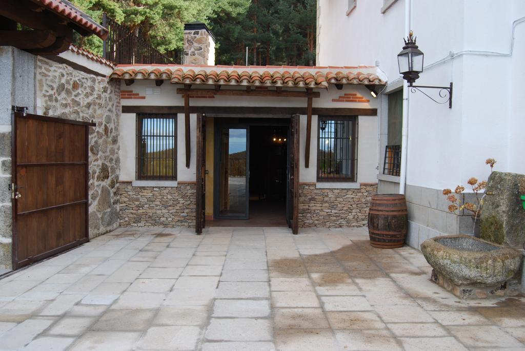 Hotel Cinco Castaños Candelario Exterior foto